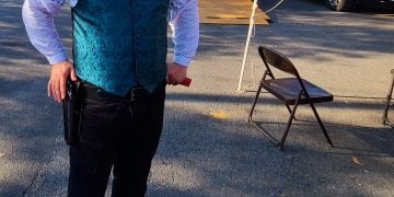 GUN DOC COMES TO TOWN