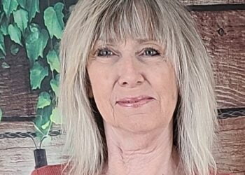 Pat McNally, Columnist