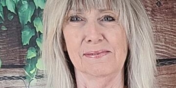 Pat McNally, Columnist