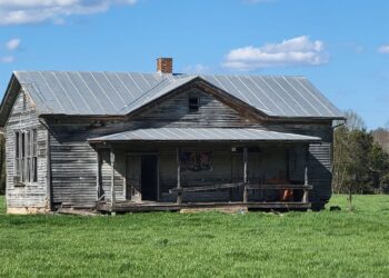The Captivating History of Caplinger School in Criders, Virginia