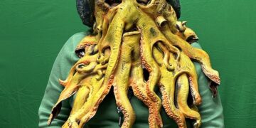 JFHMS Masks Up For Literacy