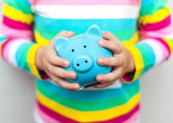 Teaching Kids Money Skills: Essential Financial Literacy