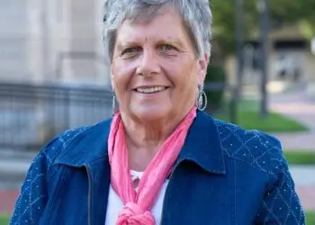  Town Council Candidate: Liz Fawley