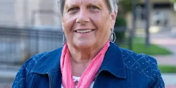  Town Council Candidate: Liz Fawley